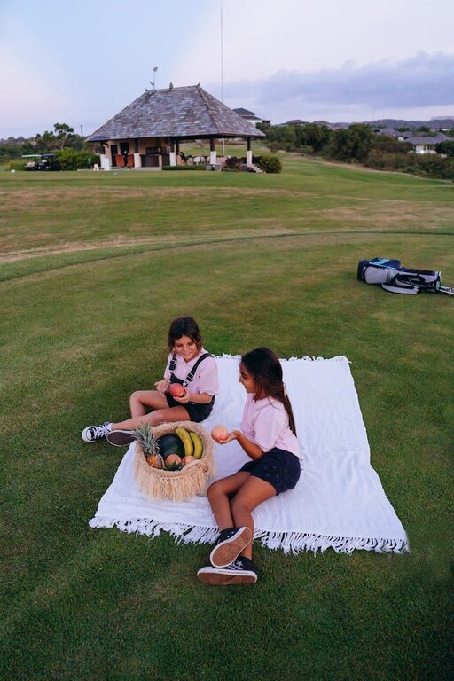 How to Plan a Simple Picnic at a Local Park